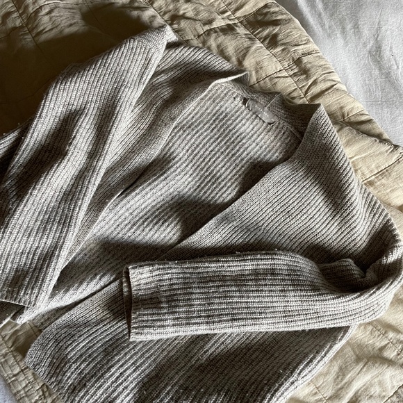 Everlane Twisted Merino Cardigan - Picture 2 of 5
